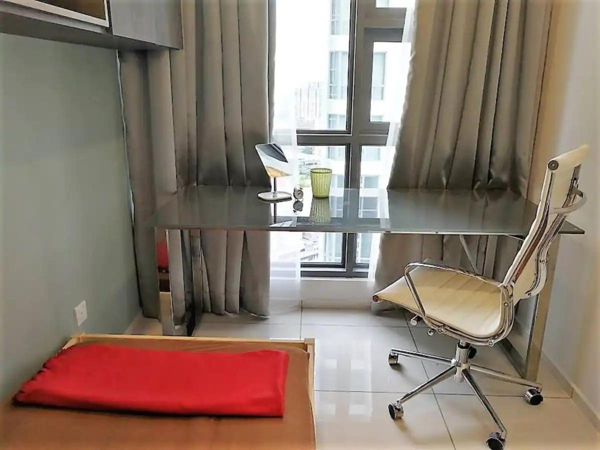 Meta @ Robertson Kl Bukit Bintang Apartman Kuala Lumpur Szoba fotó